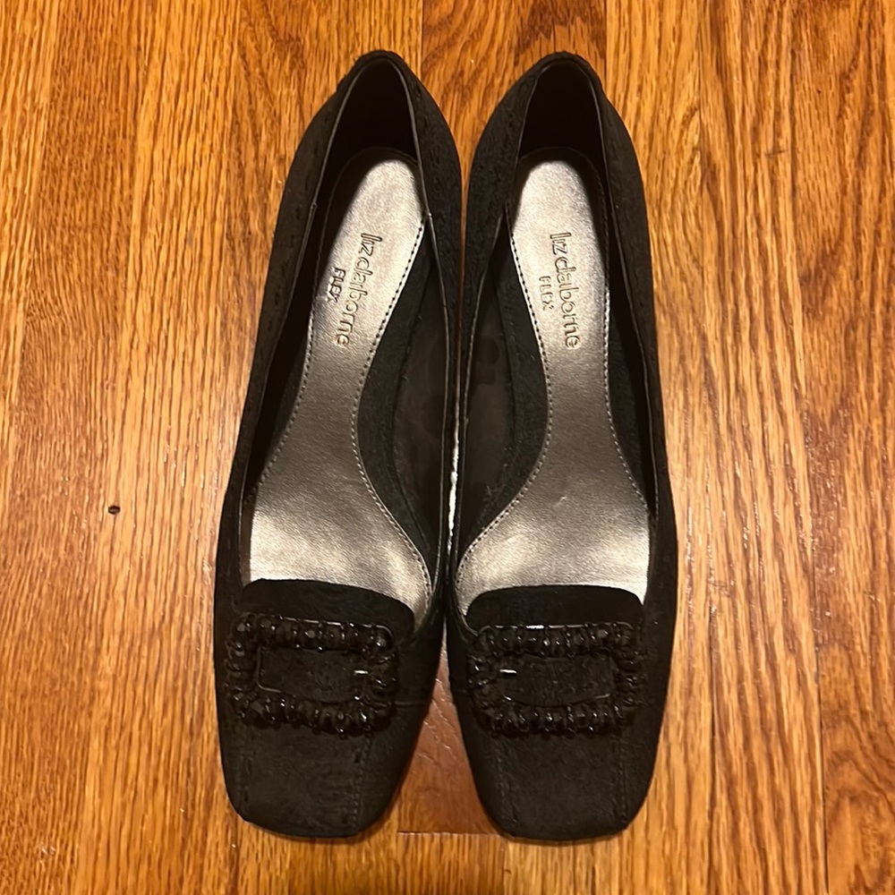 Women's Brand New Black Damask fabric Shoes with fancy buckle. Size 8.5M